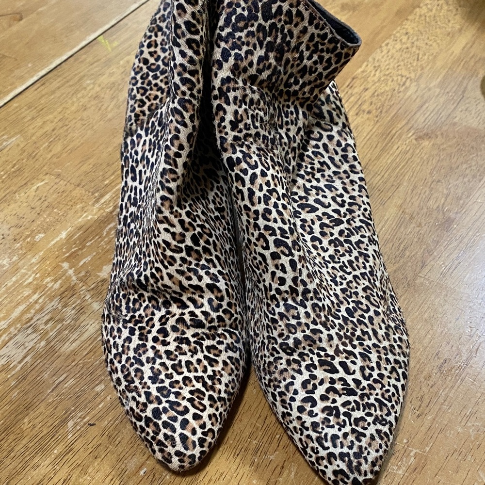 Dolce Vita Black and Silver Footwear